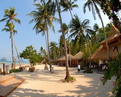 Thapwarin Beach Resort & Spa Koh Ngai
