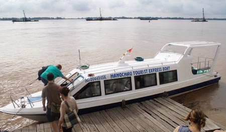 Gruppenbootsfahrt Siem Reap nach Battambang oder Phon Phen